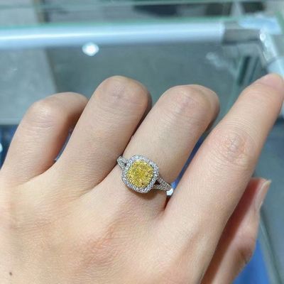 Αρχική πληρωμή 18K Εργαστήριο Διαμάντια Δαχτυλίδι και Κίτρινο Διαμάντι Δύο Χρησιμοποιούμενα Δαχτυλίδι και Κεραυνό