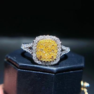 Αρχική πληρωμή 18K Εργαστήριο Διαμάντια Δαχτυλίδι και Κίτρινο Διαμάντι Δύο Χρησιμοποιούμενα Δαχτυλίδι και Κεραυνό