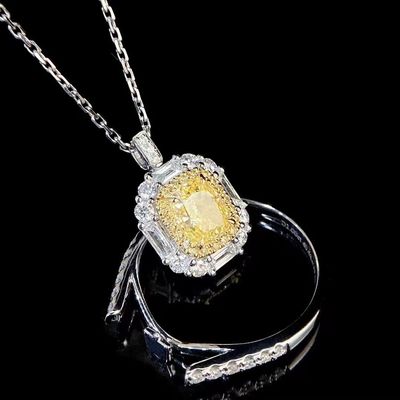 Αρχική πληρωμή 18K Εργαστήριο Διαμάντια Δαχτυλίδι και Κίτρινο Διαμάντι Δύο Χρησιμοποιούμενα Δαχτυλίδι και Κεραυνό